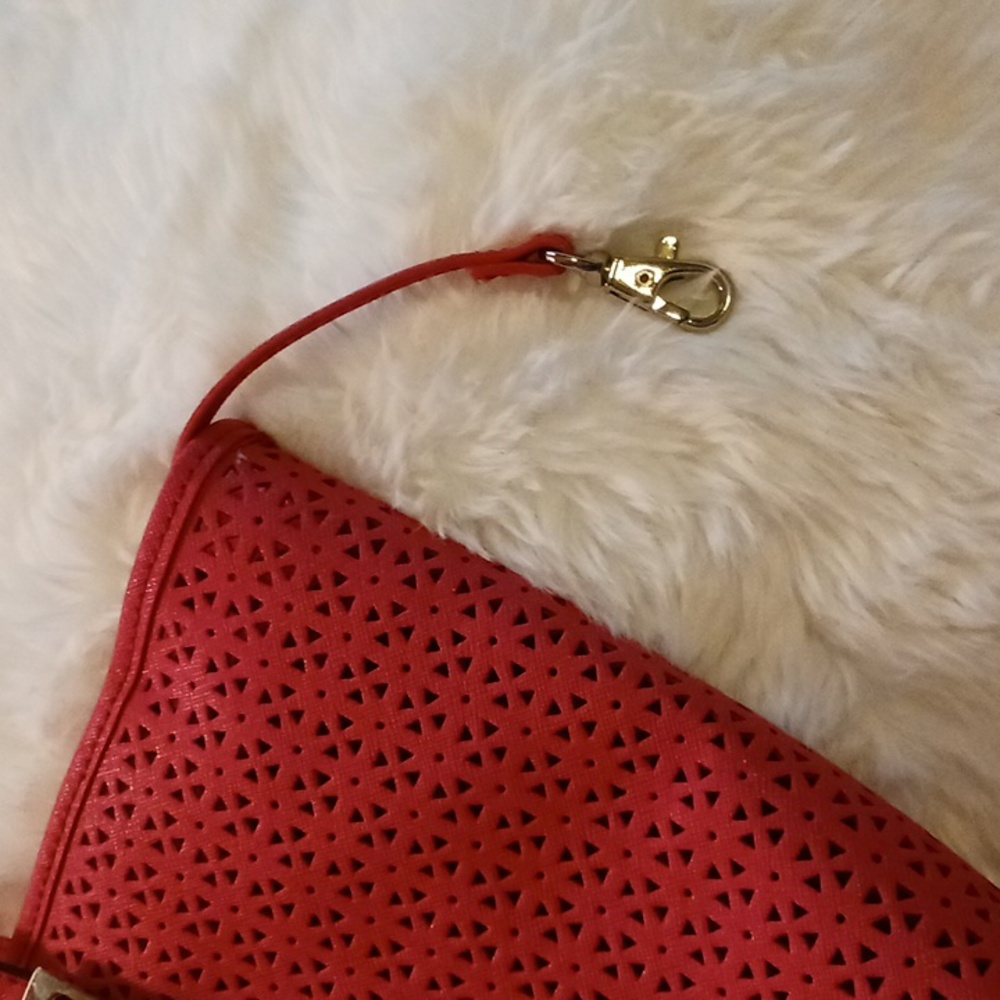 🦋New Large Size Tignanello Leather Laser Cut Large Pink Bag or Tote NWOT - Picture 15 of 17